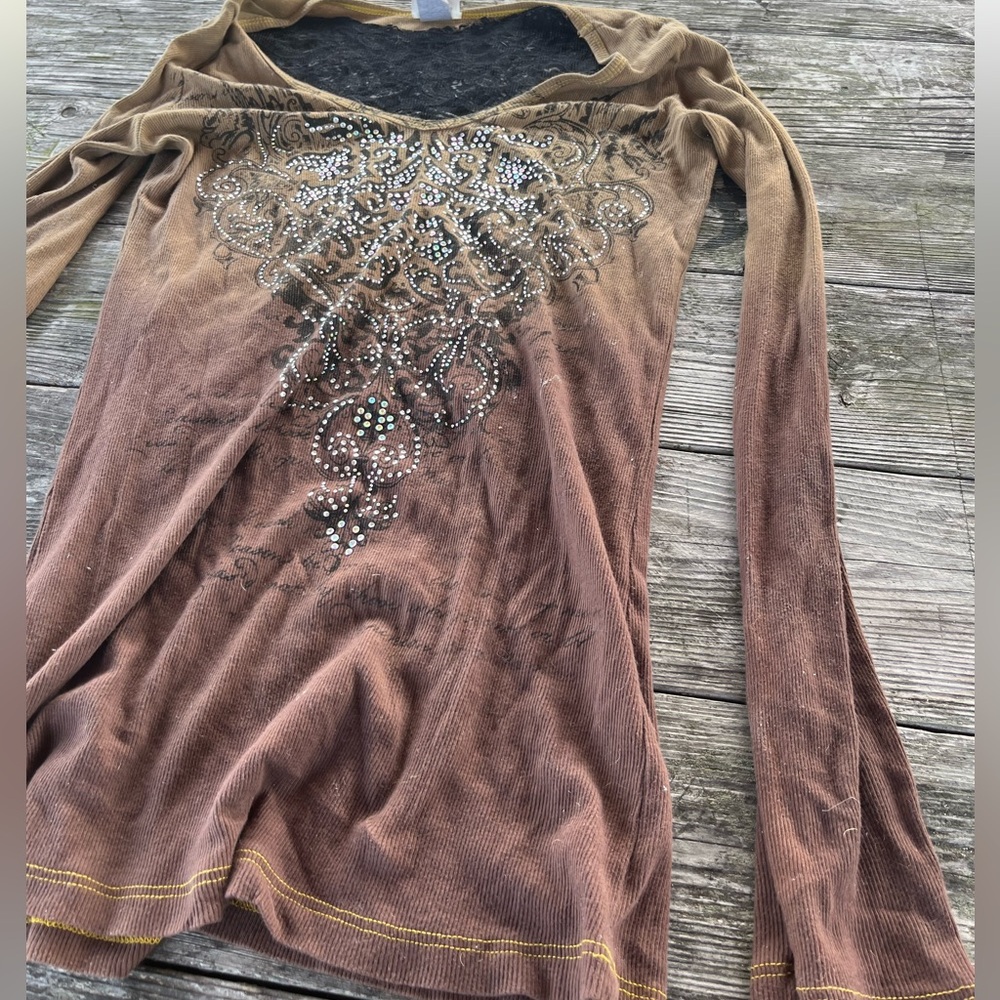 LOCAL  Brown and White Embellished Blouse GRAPHIC BLING ON FRONT SND BACK/lace L